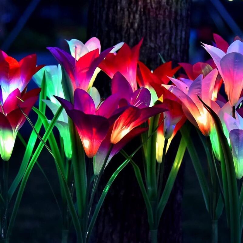 Lot de 4 lampes solaires de jardin avec 16 grandes fleurs de lys, led multicolores changeantes, étanches - Ymyny