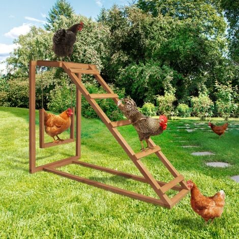 Zona de juegos de madera para gallinas con columpio y percha